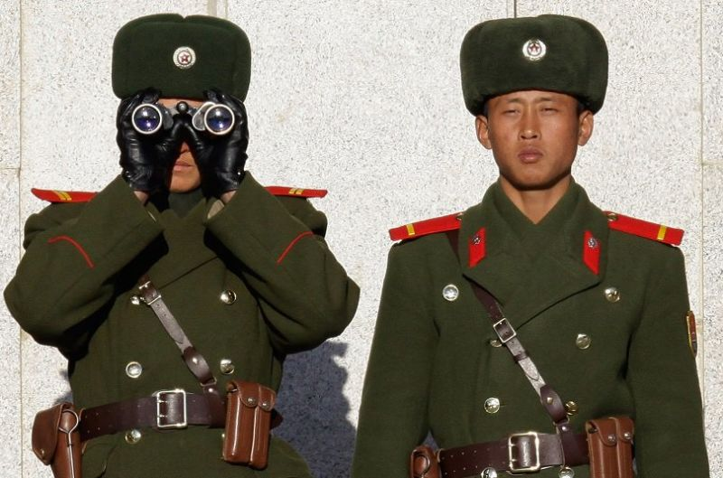 Illustration for article titled El lugar más peligroso del mundo, el truco de WhatsApp que no conocías, el pene que avergonzó al ejército. Lo mejor de la semana